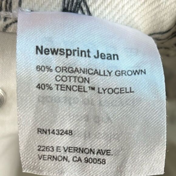 Reformation newspaper print jeans - Picture 11 of 11